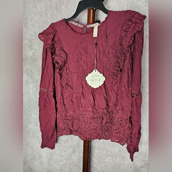 Knox Rose Tops - Women's Long Sleeves Eyelet Blouse Small
